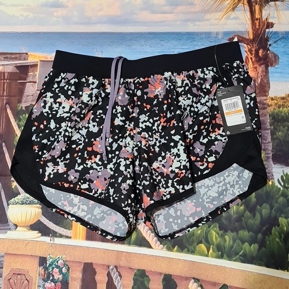 Under Armour Pants - Under Armour Fly 2.0 Shorts Size Small NWT‎